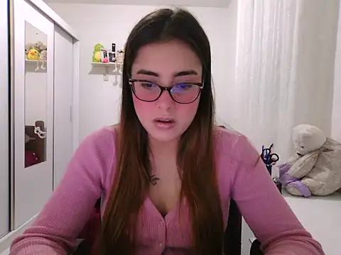 maliamiller online show from June 22, 9:01 pm
