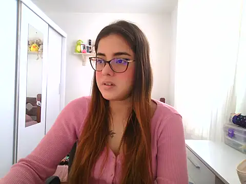 maliamiller online show from July 7, 4:21 pm