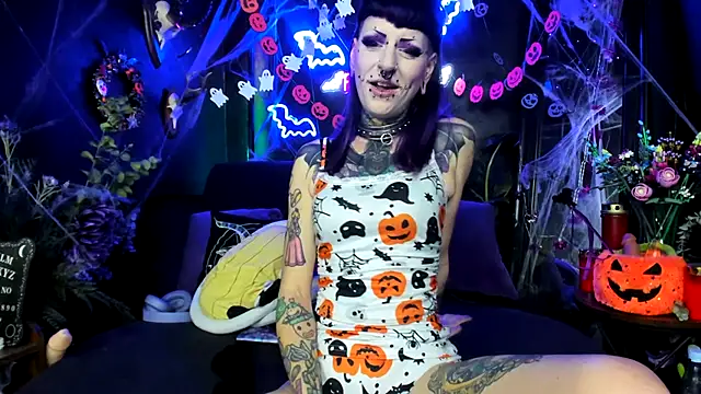 Purple Coffin666 online show from October 27, 7:30 pm