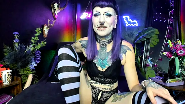 Snapshot of Purple_Coffin666 chatting on September 10, 6:30 pm Purple Coffin666 online show from September 10, 6:30 pm