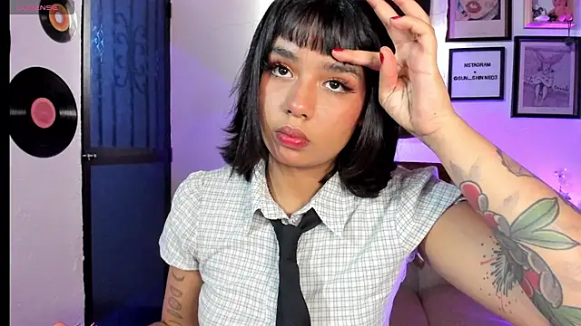 sunshinne 03 online show from March 7, 4:58 pm