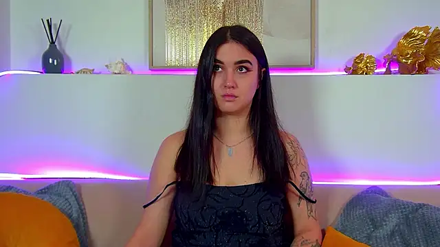 Snapshot of ChristinaMilton chatting on September 12, 6:26 pm ChristinaMilton online show from September 12, 6:26 pm