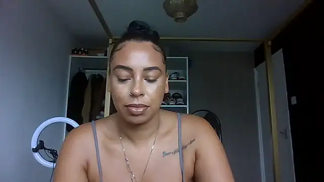 Snapshot of Bigbootyjaydaa chatting on September 20, 2:48 pm Bigbootyjaydaa online show from September 20, 2:48 pm