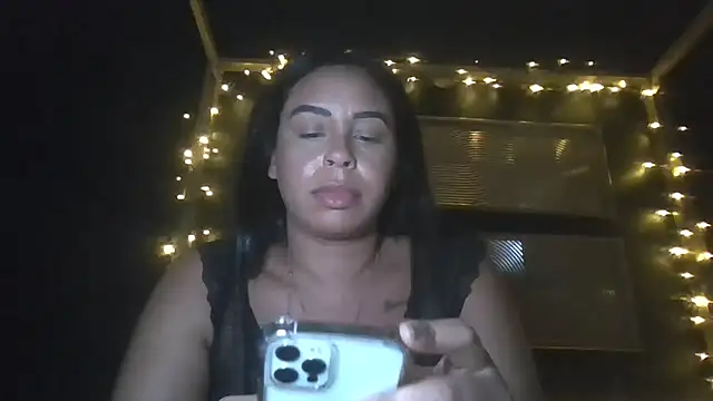 Snapshot of Bigbootyjaydaa chatting on October 15, 10:45 pm Bigbootyjaydaa online show from October 15, 10:45 pm