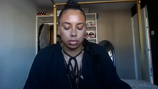 Snapshot of Bigbootyjaydaa chatting on September 21, 4:49 pm Bigbootyjaydaa online show from September 21, 4:49 pm