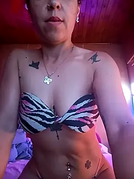 Snapshot of mariposapontiak420 chatting on October 22, 5:18 pm mariposapontiak420 online show from October 22, 5:18 pm