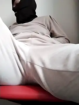 ladyrrr online show from March 31, 5:40 am