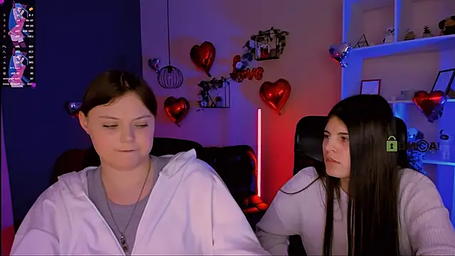 nikole kitt online show from February 20, 8:09 pm