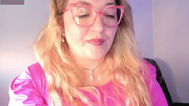 Naty Mature  online show from April 6, 5:25 pm