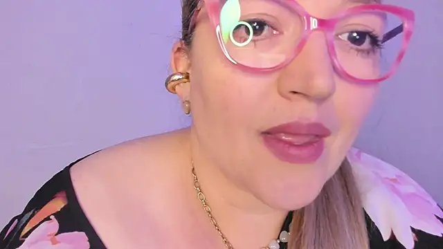 Naty Mature  online show from November 5, 5:18 pm