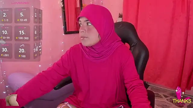 Snapshot of AliaAsad chatting on September 15, 12:13 pm AliaAsad online show from September 15, 12:13 pm