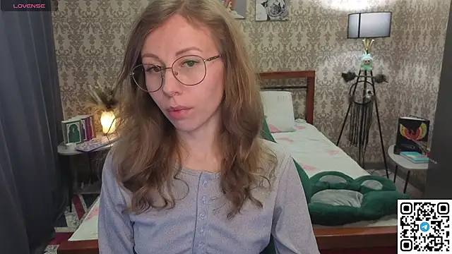 Lill Mary online show from February 12, 3:41 am