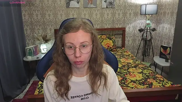 Lill Mary online show from February 6, 7:34 am