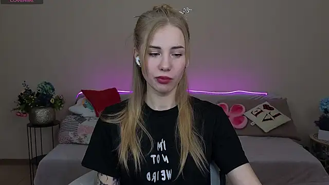 LunaBelli online show from April 4, 7:13 pm