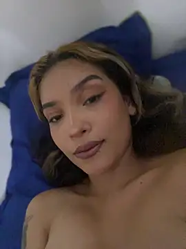 baby lizy online show from December 14, 10:59 pm