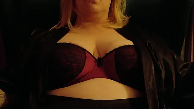 Snapshot of DominaSadique chatting on September 26, 9:12 pm DominaSadique online show from September 26, 9:12 pm