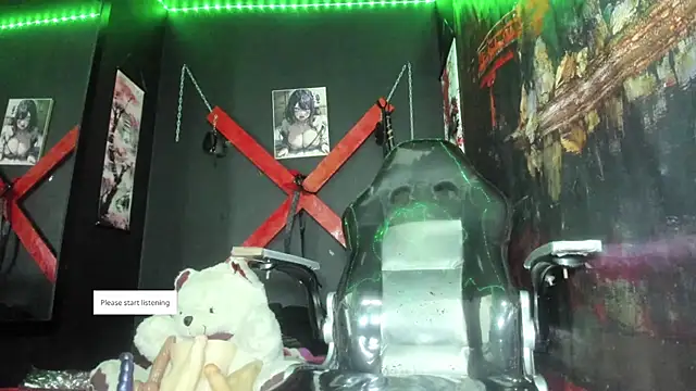 Snapshot of dark_doll5 chatting on September 15, 8:16 pm dark doll5 online show from September 15, 8:16 pm