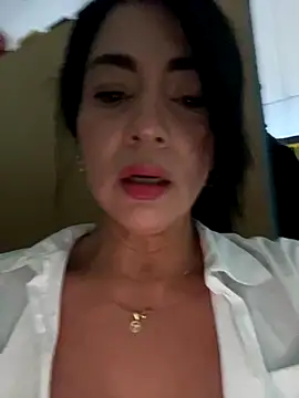 Hot beauty   online show from October 9, 4:27 am