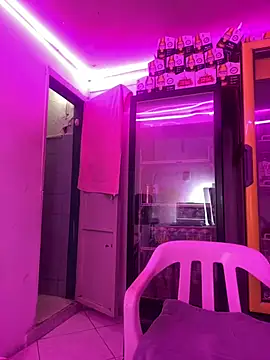 Hot beauty   online show from February 19, 3:17 am