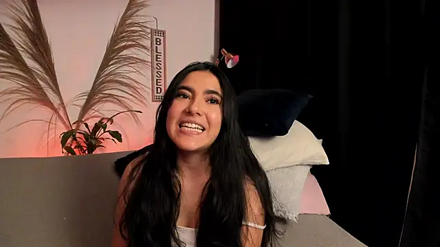 Snapshot of Serenity_Day chatting on October 1, 2:49 am Serenity Day online show from October 1, 2:49 am