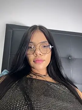 adara scot online show from December 1, 2:04 am