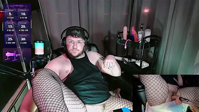 tuxedomasc95 online show from May 23, 12:42 am