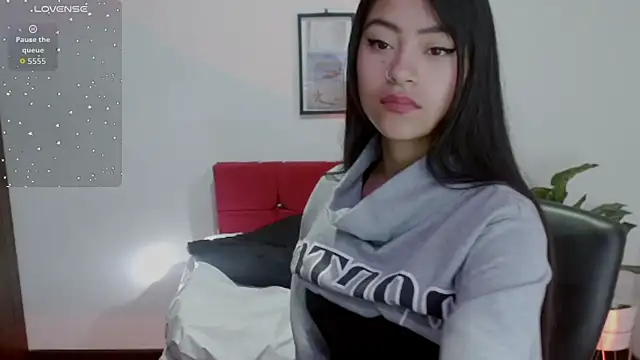 NatalyEscobar lx online show from December 1, 1:25 pm