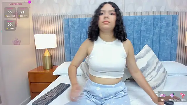 pretty sunlight  online show from October 21, 1:42 am