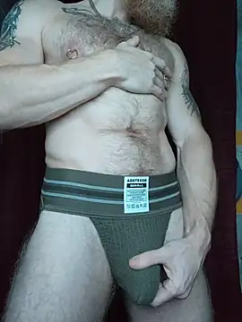 Gingerbeard40 online show from January 17, 4:42 am