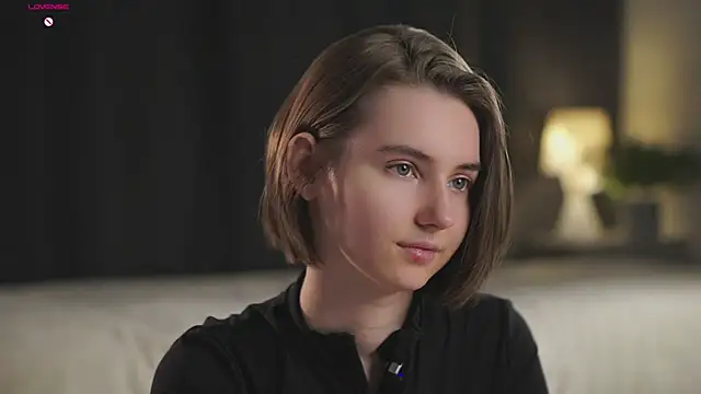 MeghanElson online show from February 4, 12:52 pm