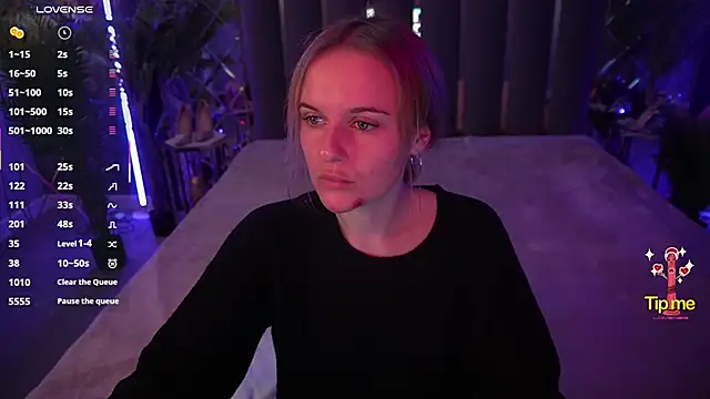 MaribelRiverr  online show from October 3, 5:56 am