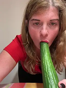 Snapshot of Lombada chatting on September 26, 9:23 pm Lombada online show from September 26, 9:23 pm