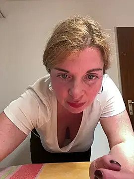 Lombada online show from March 2, 8:37 pm