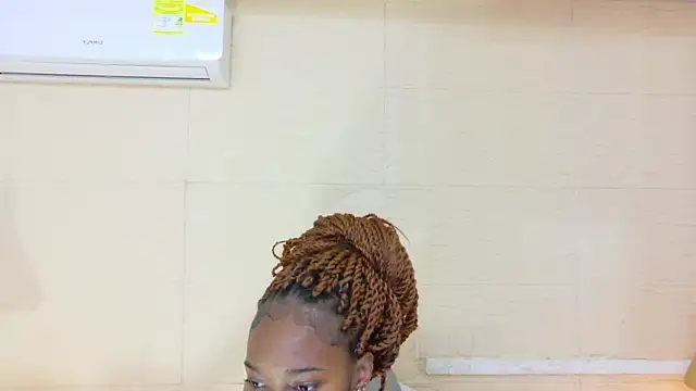 Chocolatte bar online show from September 30, 2:01 pm