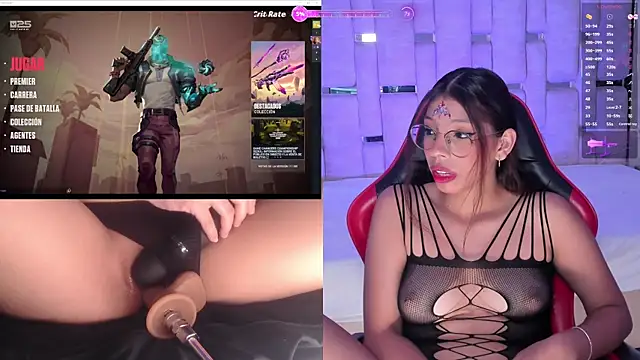 Snapshot of LunaAridi chatting on October 18, 1:03 pm LunaAridi online show from October 18, 1:03 pm