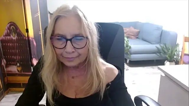 sofia xkiss online show from November 30, 2:43 pm