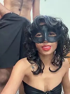 hazelperry online show from December 3, 6:38 am