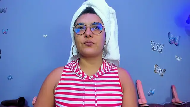 Kaira mosse online show from December 18, 11:59 am