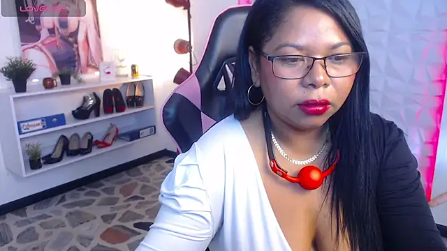 Keilathompson online show from September 16, 11:18 am