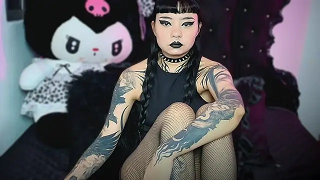 lilithmoon 666  online show from January 14, 10:59 pm