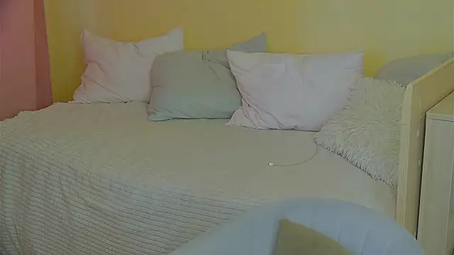 Snapshot of BritneyCruze chatting on September 12, 8:56 am BritneyCruze online show from September 12, 8:56 am