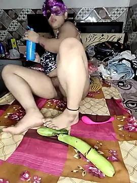 Snapshot of apki_cute_pihu chatting on September 25, 7:34 pm apki cute pihu online show from September 25, 7:34 pm
