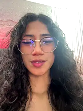 KaitlynLoveCam online show from November 26, 10:33 pm