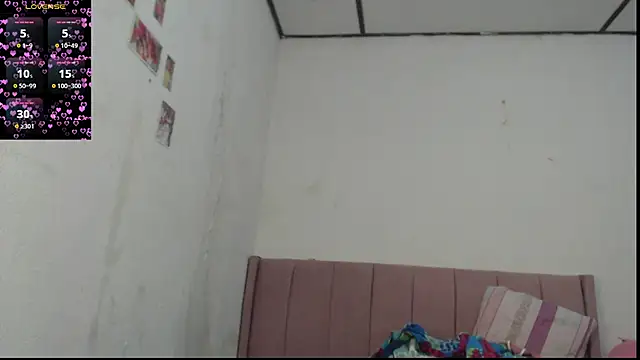 Snapshot of dannaberlin_0 chatting on October 4, 8:35 pm dannaberlin 0 online show from October 4, 8:35 pm