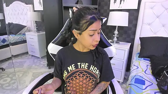 rave connor online show from September 23, 7:01 pm