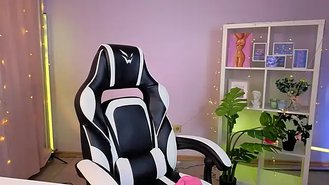 MelissaLovely  online show from March 21, 8:19 am