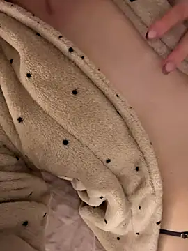 kotekxx000 online show from December 15, 8:25 pm