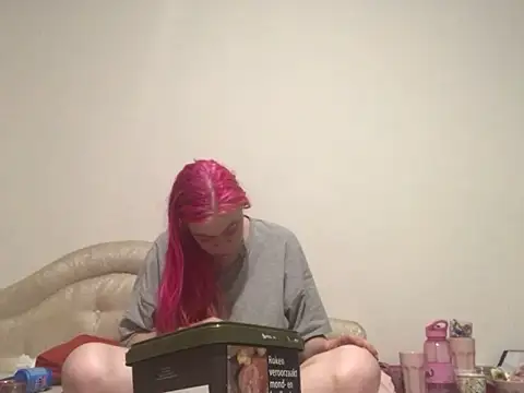rose bunny online show from June 1, 10:32 pm