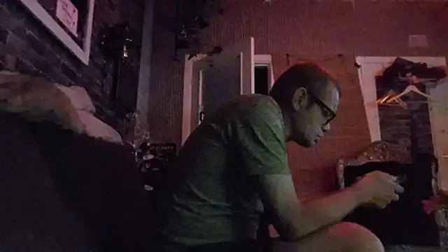 Snapshot of Maikel1981-NL chatting on May 26, 1:54 pm Maikel1981-NL online show from May 26, 1:54 pm