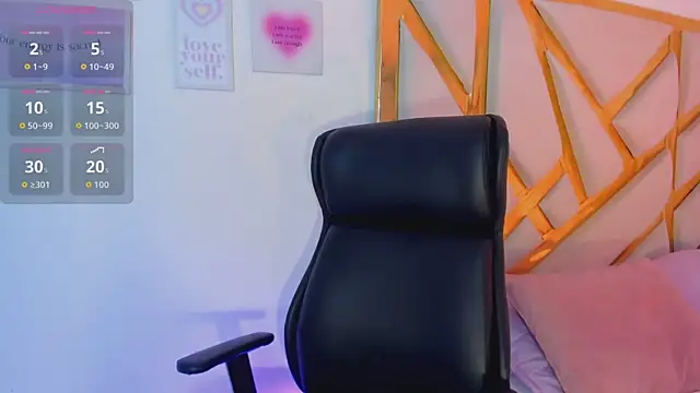 LanaJones  online show from November 7, 12:33 pm